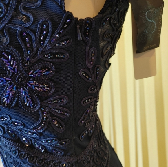 SUE WONG LACE BEADED VNECK COCKTAIL DRESS, NAVY 4 - Picture 5 of 16